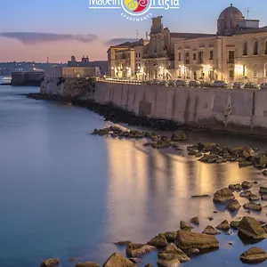 https://made-in-ortigia-apartments.sicilyhotelsitaly.net
